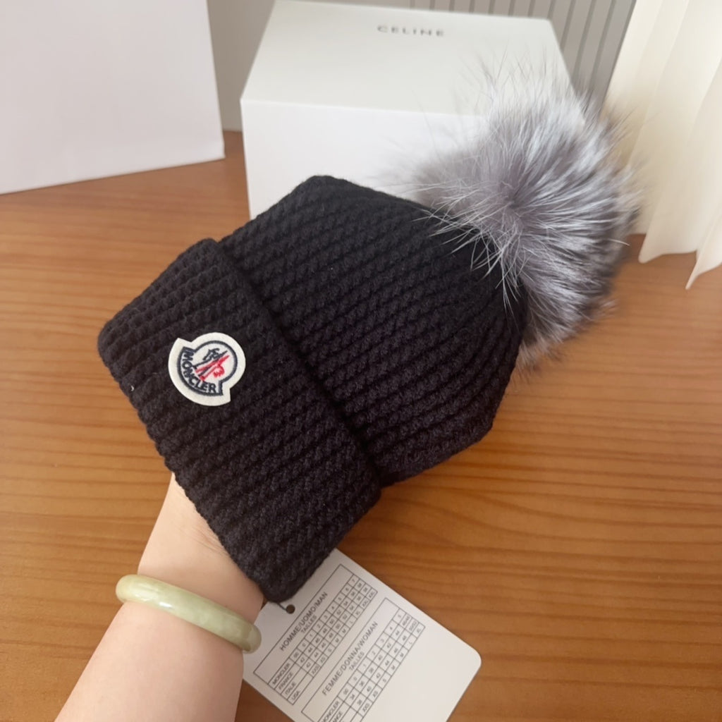Moncler Cashmere Pom-Pom Knitted Hat
