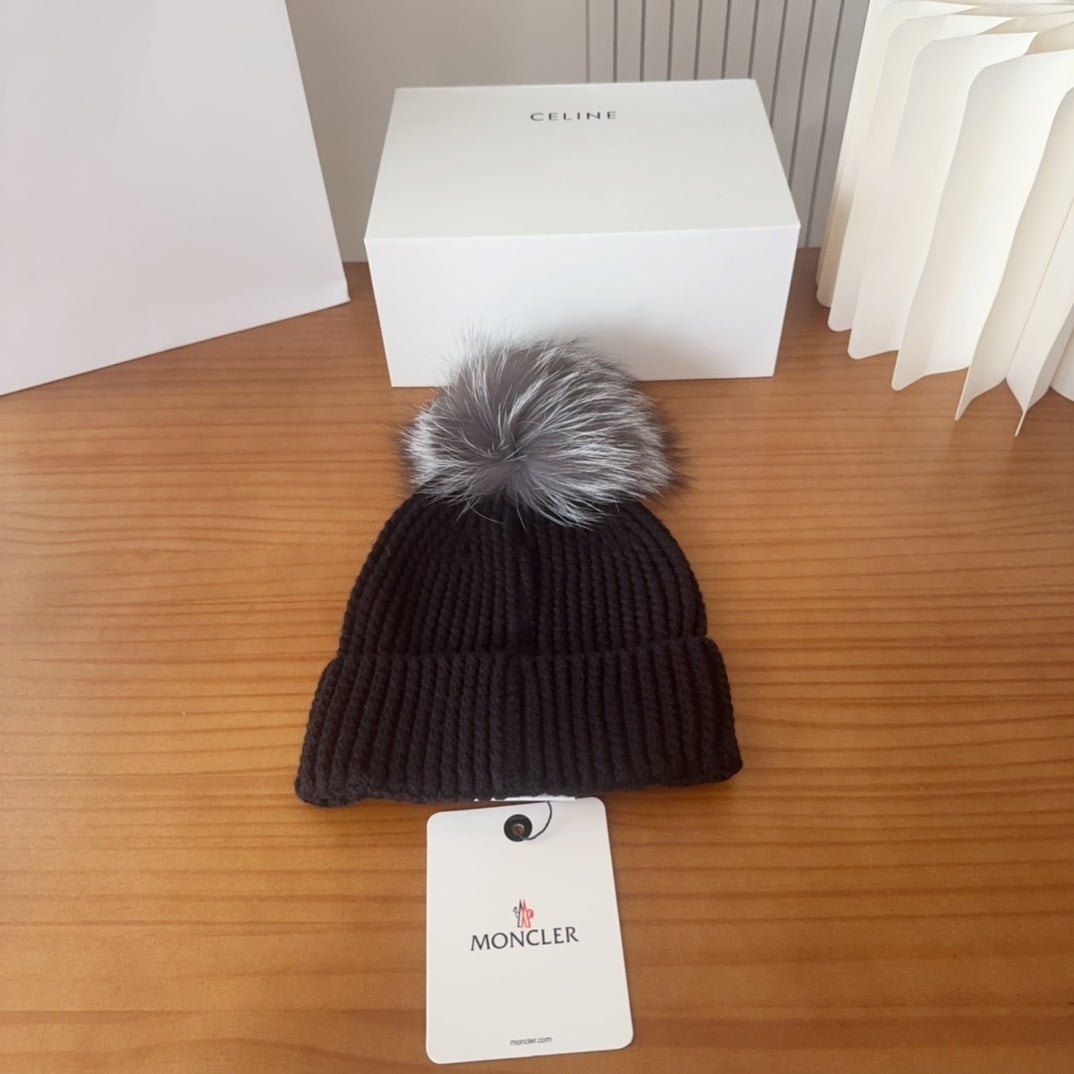 Moncler Cashmere Pom-Pom Knitted Hat