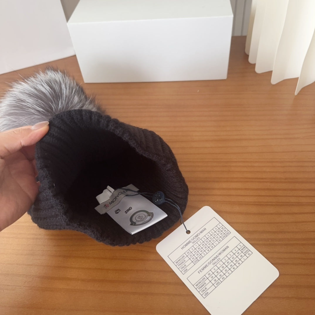 Moncler Cashmere Pom-Pom Knitted Hat