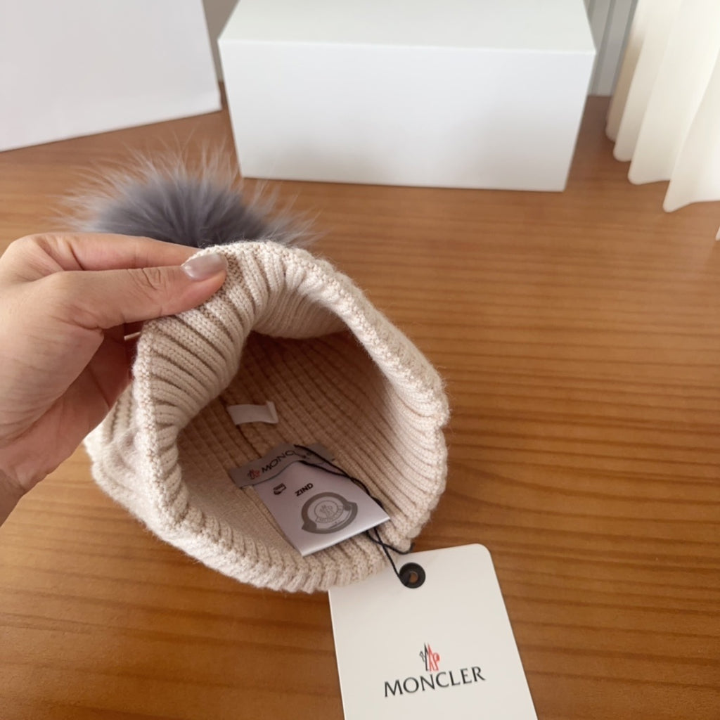 Moncler Cashmere Pom-Pom Knitted Hat