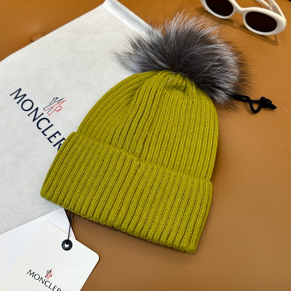 Moncler Classic Cashmere Knitted Hat