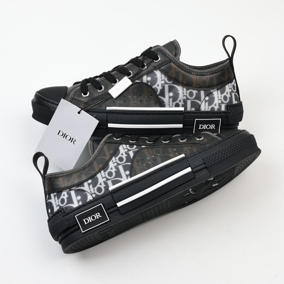 Christian Dior B23 Oblique Low Top Sneakers
