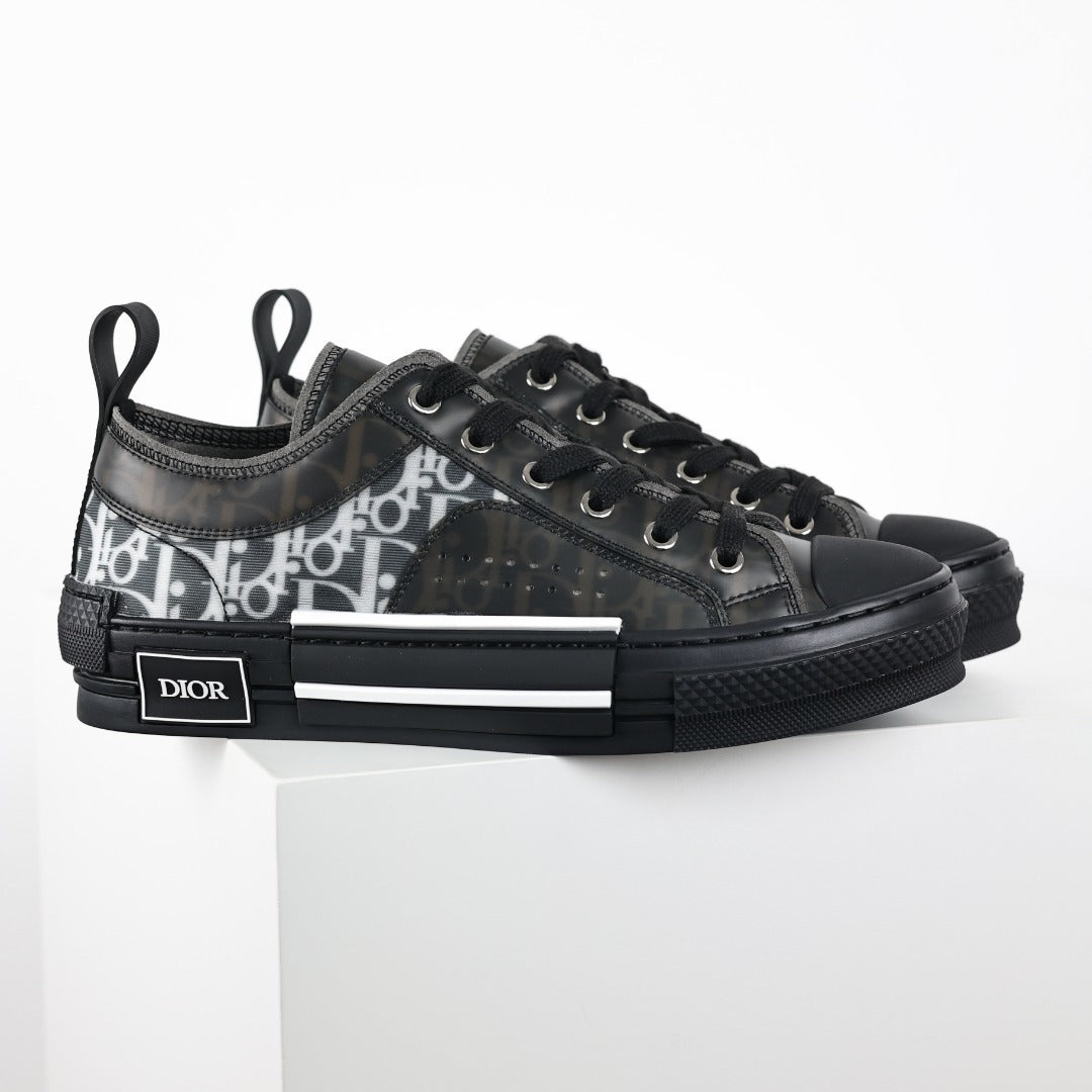 Christian Dior B23 Oblique Low Top Sneakers