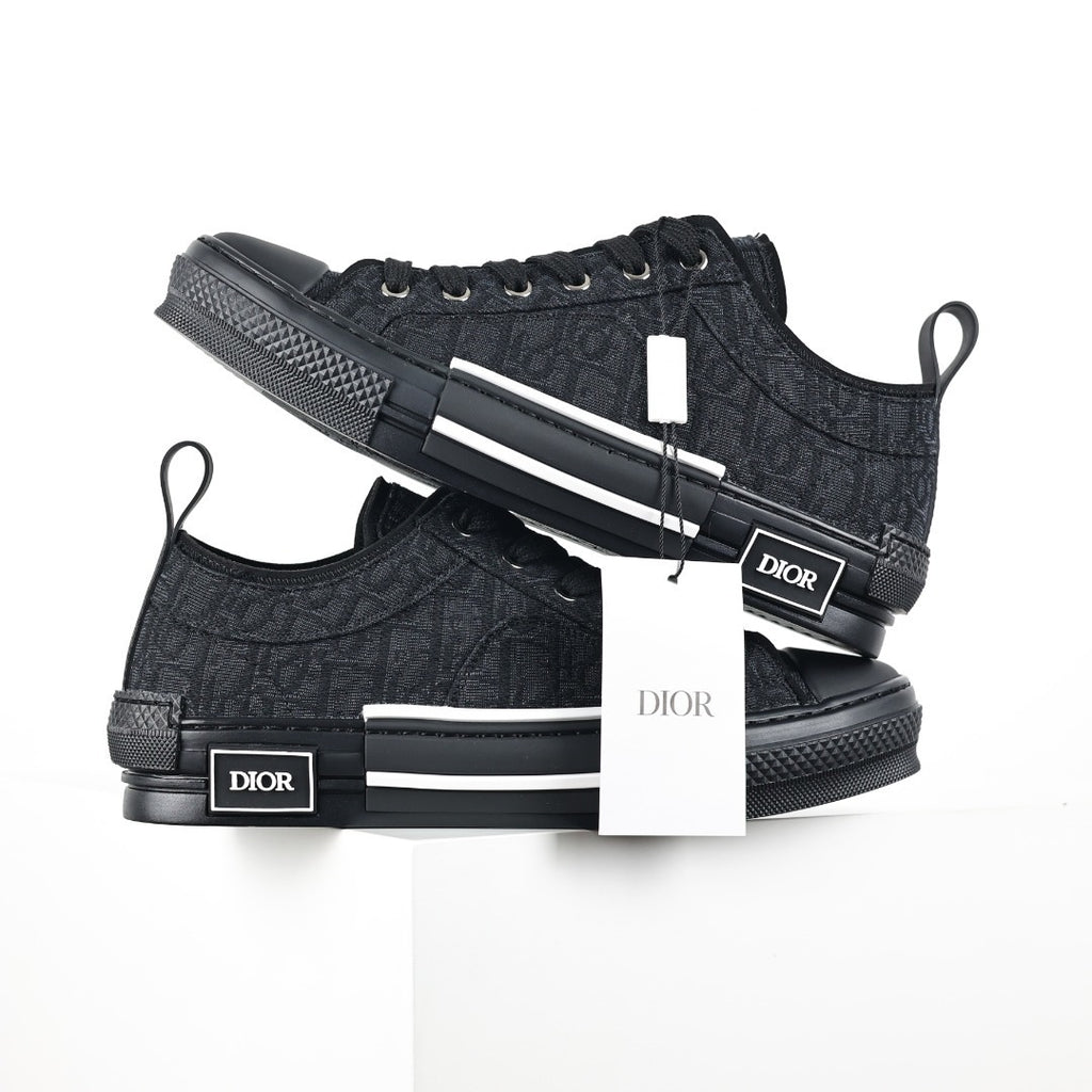 Christian Dior B23 Oblique Low Top Sneakers