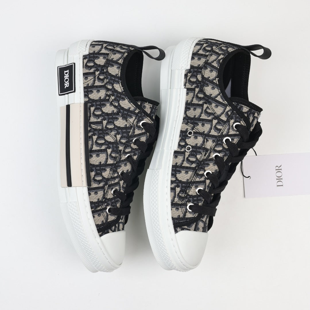 Christian Dior B23 Oblique Low Top Sneakers