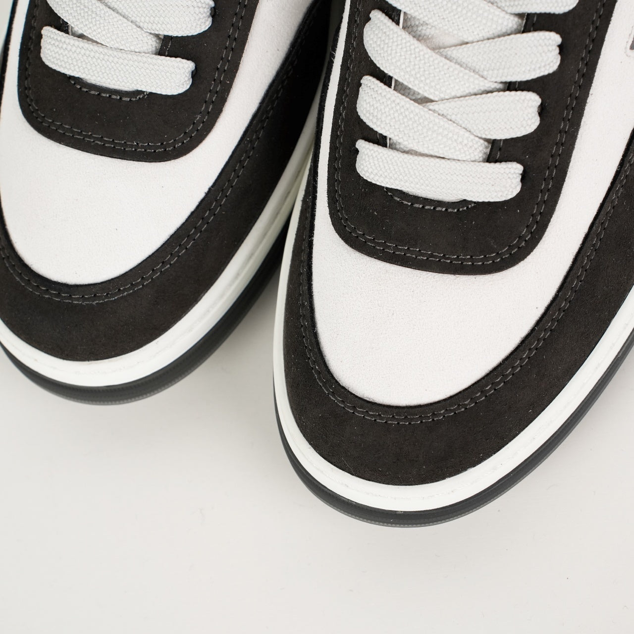 Chanel CC Panelled Suede Sneakers