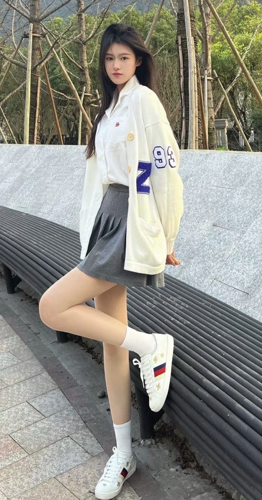 Gucci Ace GG Supreme Sneakers