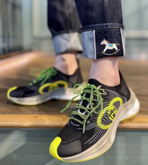 Gucci Run Sneakers