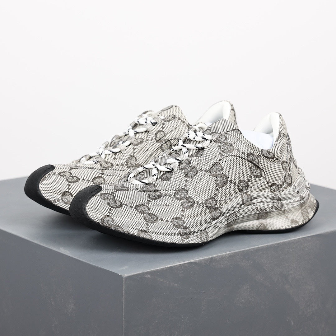 Gucci Run Sneakers