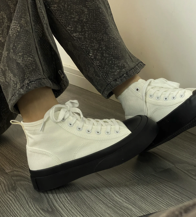 Bottega Veneta Jumbo Sneakers
