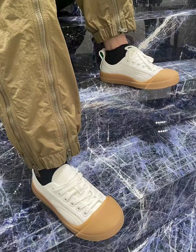 Bottega Veneta Vulcan Low Top Sneakers