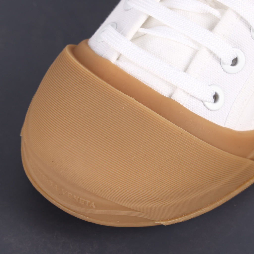 Bottega Veneta Vulcan Low Top Sneakers