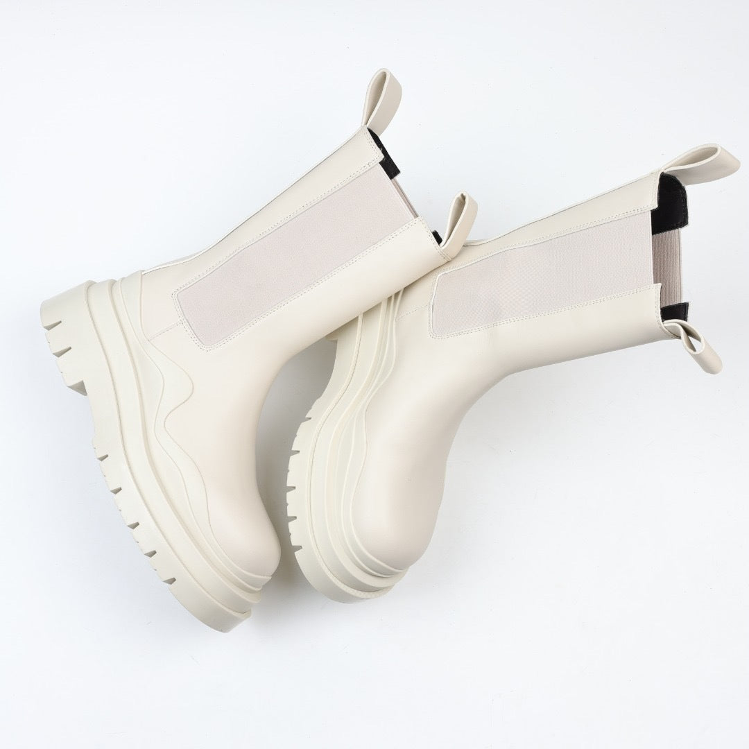 Bottega Veneta The Tire Chelsea Boots