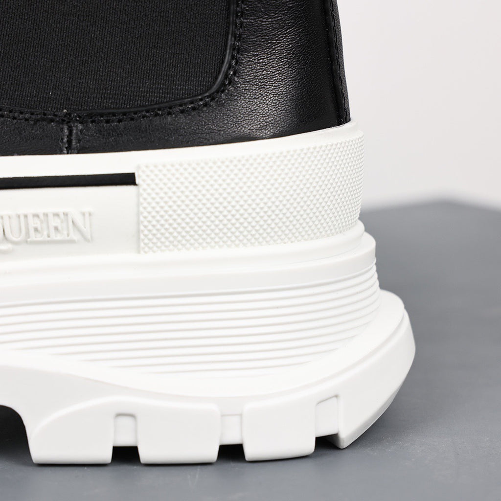 Alexander McQueen Tread Slick Two-Tone Leather Chelsea Boot