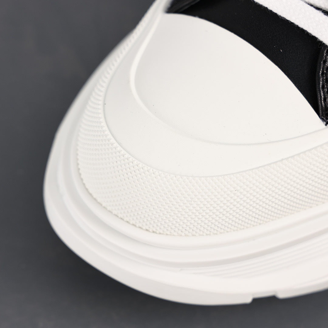 Alexander McQueen Tread Slick Lace-Up Sneakers