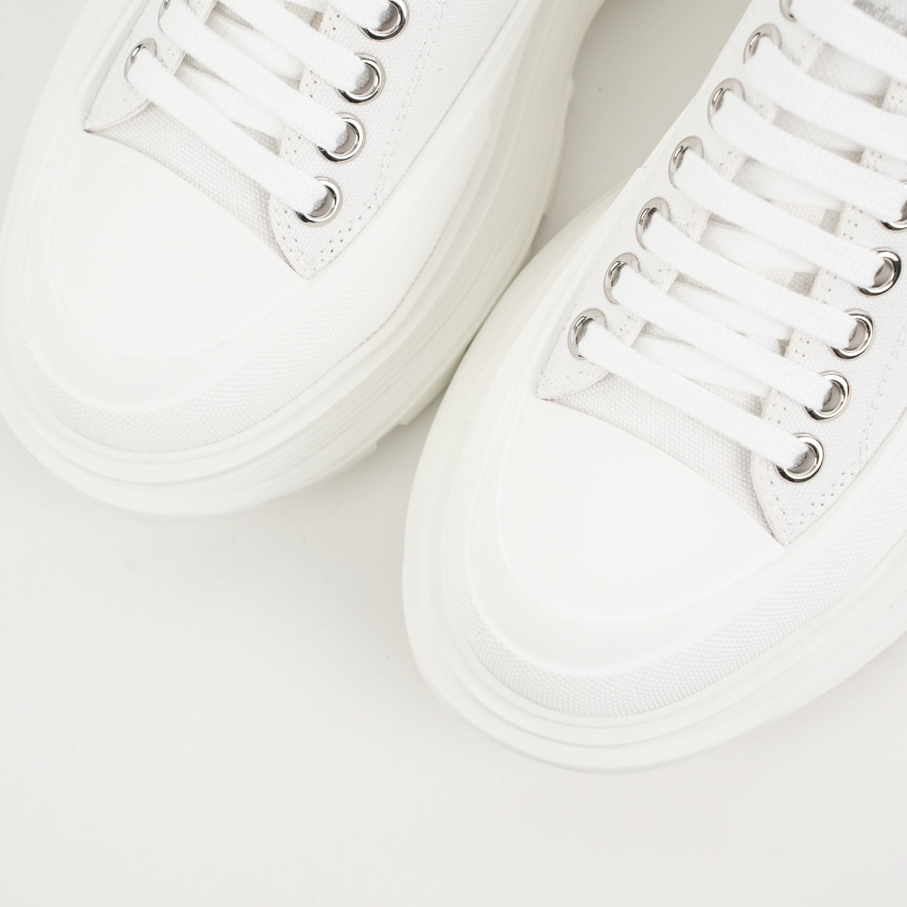 Alexander McQueen Tread Slick Low-Top Sneakers