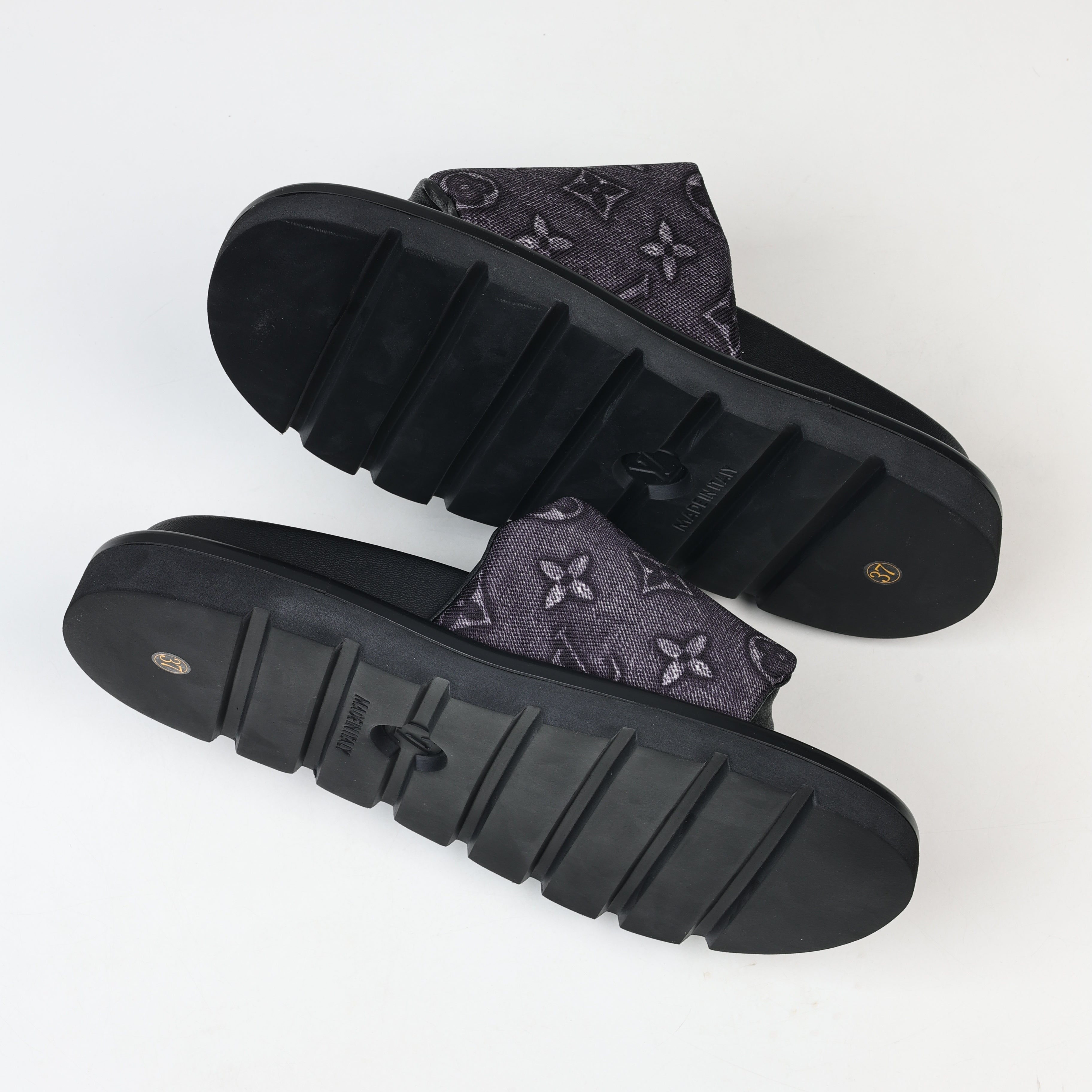 Louis Vuitton Miami Slides