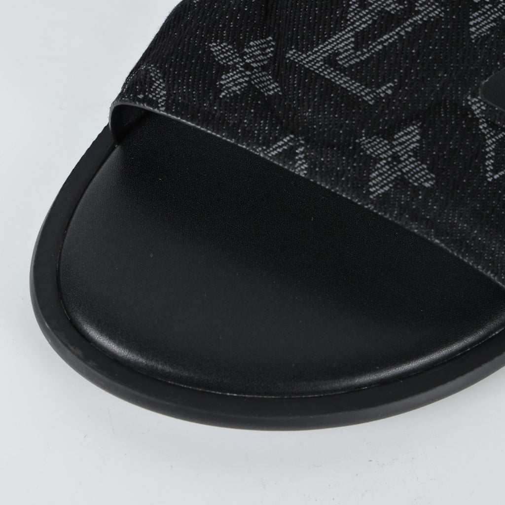 Louis Vuitton Oasis Mules