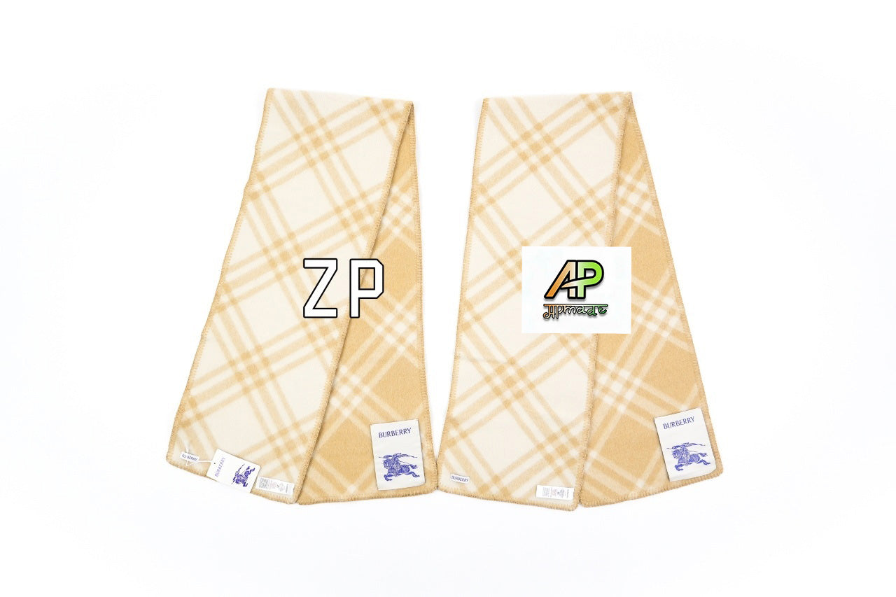 Burberry Diamond-Patterned Warhorse Wool Scarf