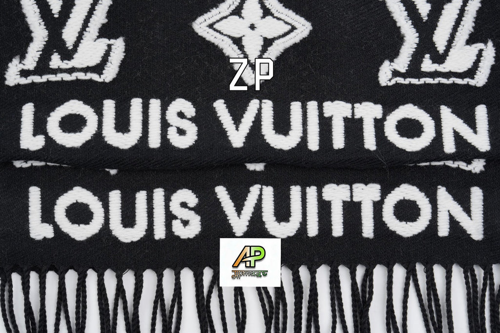 Louis Vuitton 3D Design Wool Scarf