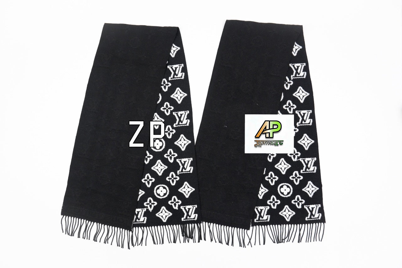 Louis Vuitton 3D Design Wool Scarf