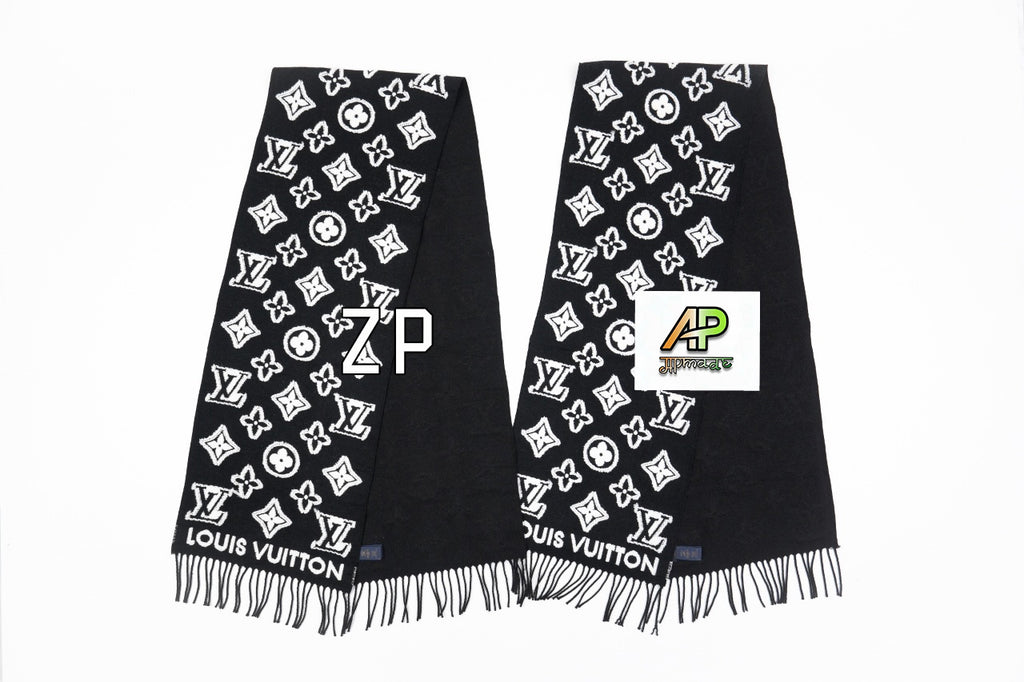 Louis Vuitton 3D Design Wool Scarf