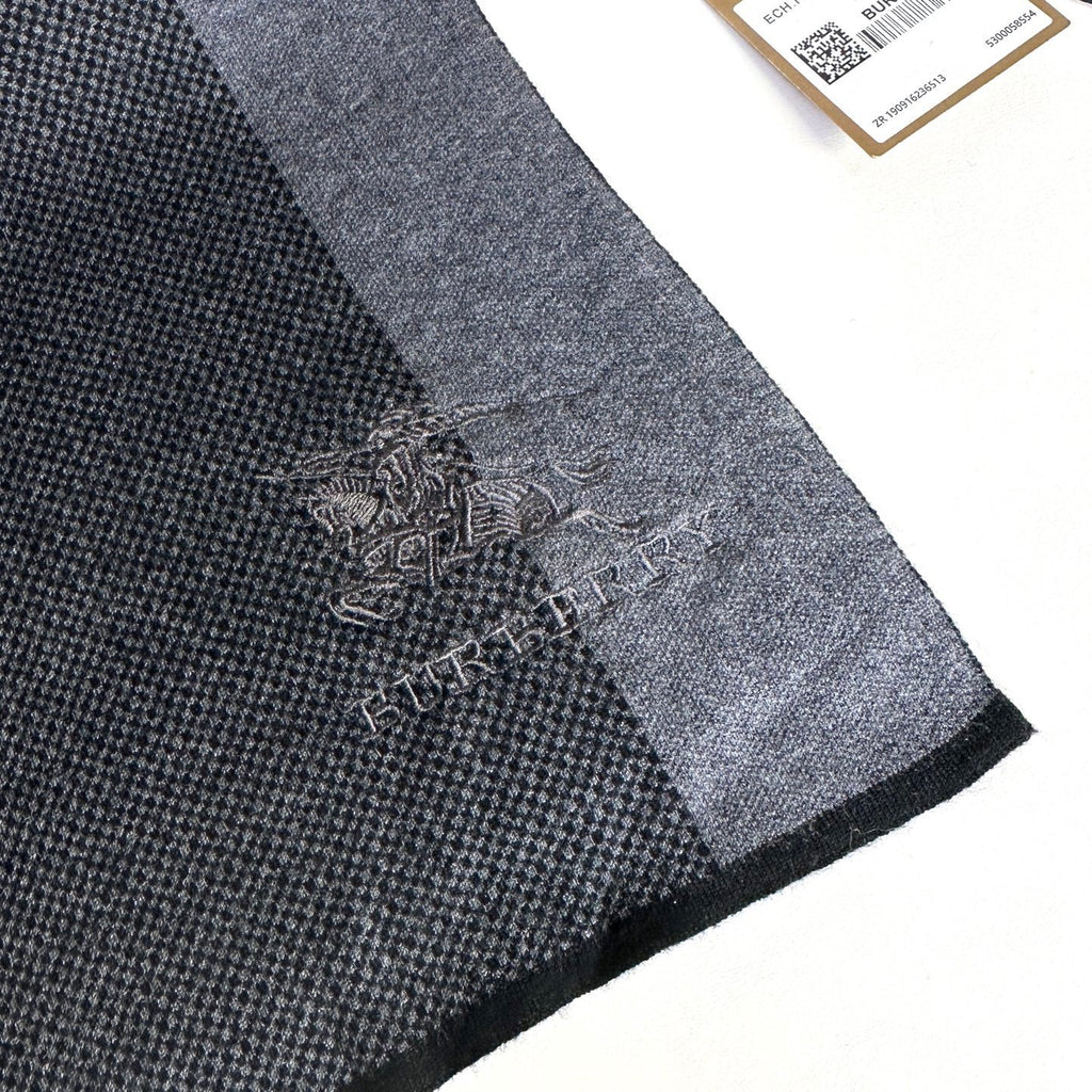 Burberry Classic Warhorse Check Scarf