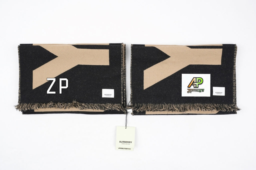 Burberry Wool Double-Sided Jacquard Scarf