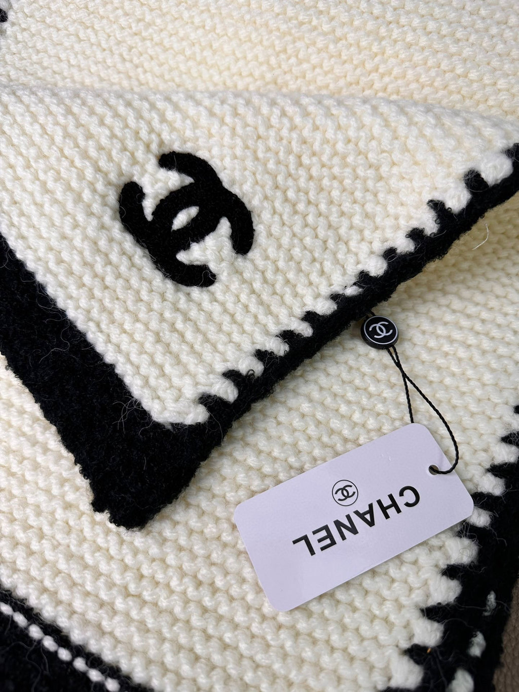 Chanel Small Chanel-Trimmed Knitted Long Scarf