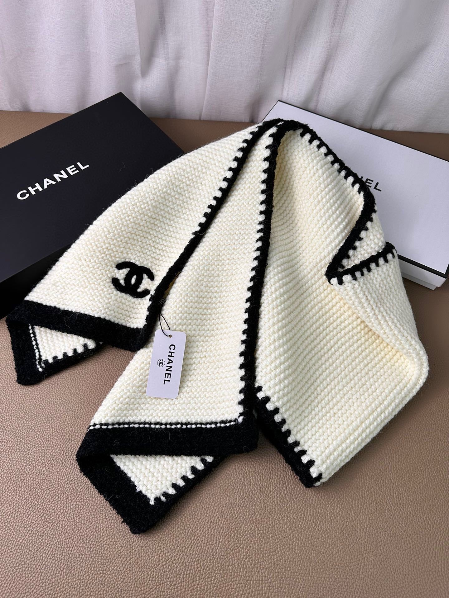 Chanel Small Chanel-Trimmed Knitted Long Scarf