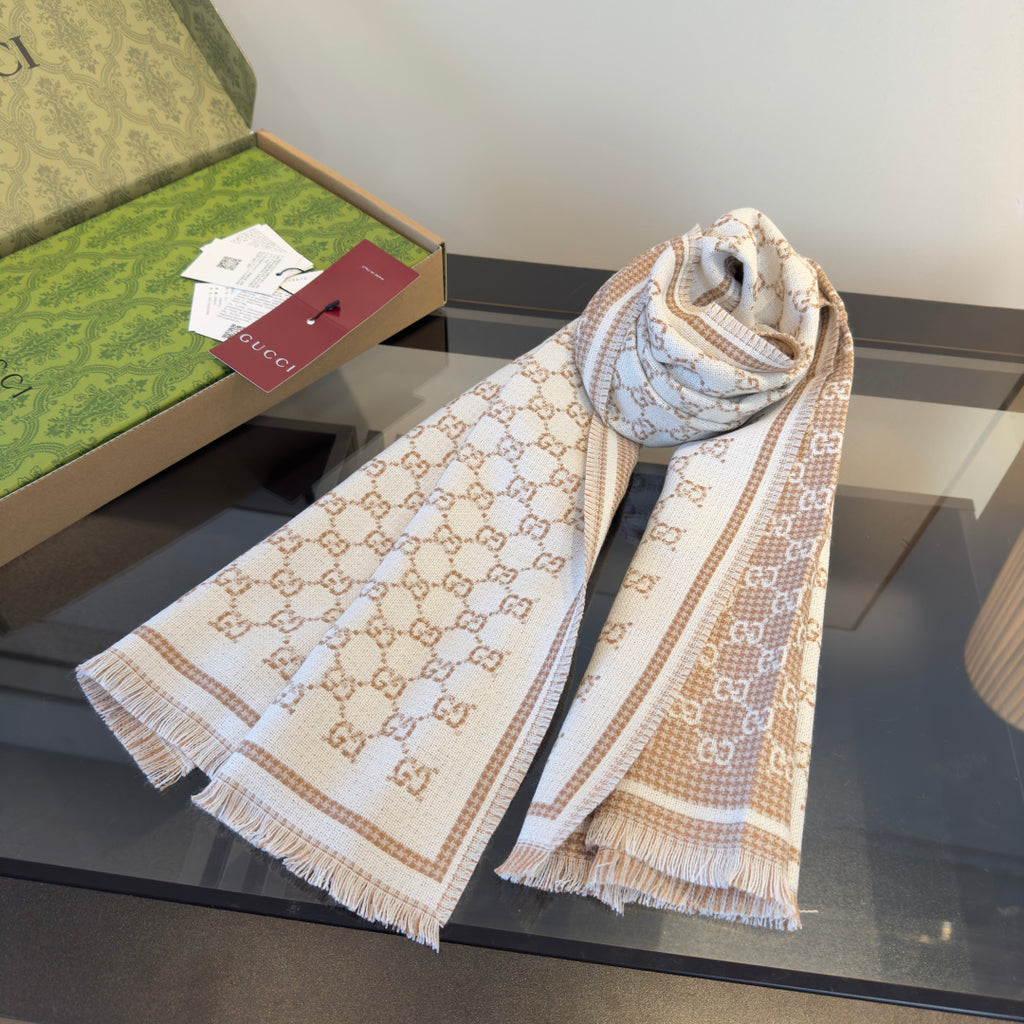 Gucci Diamond Quilted Scarf