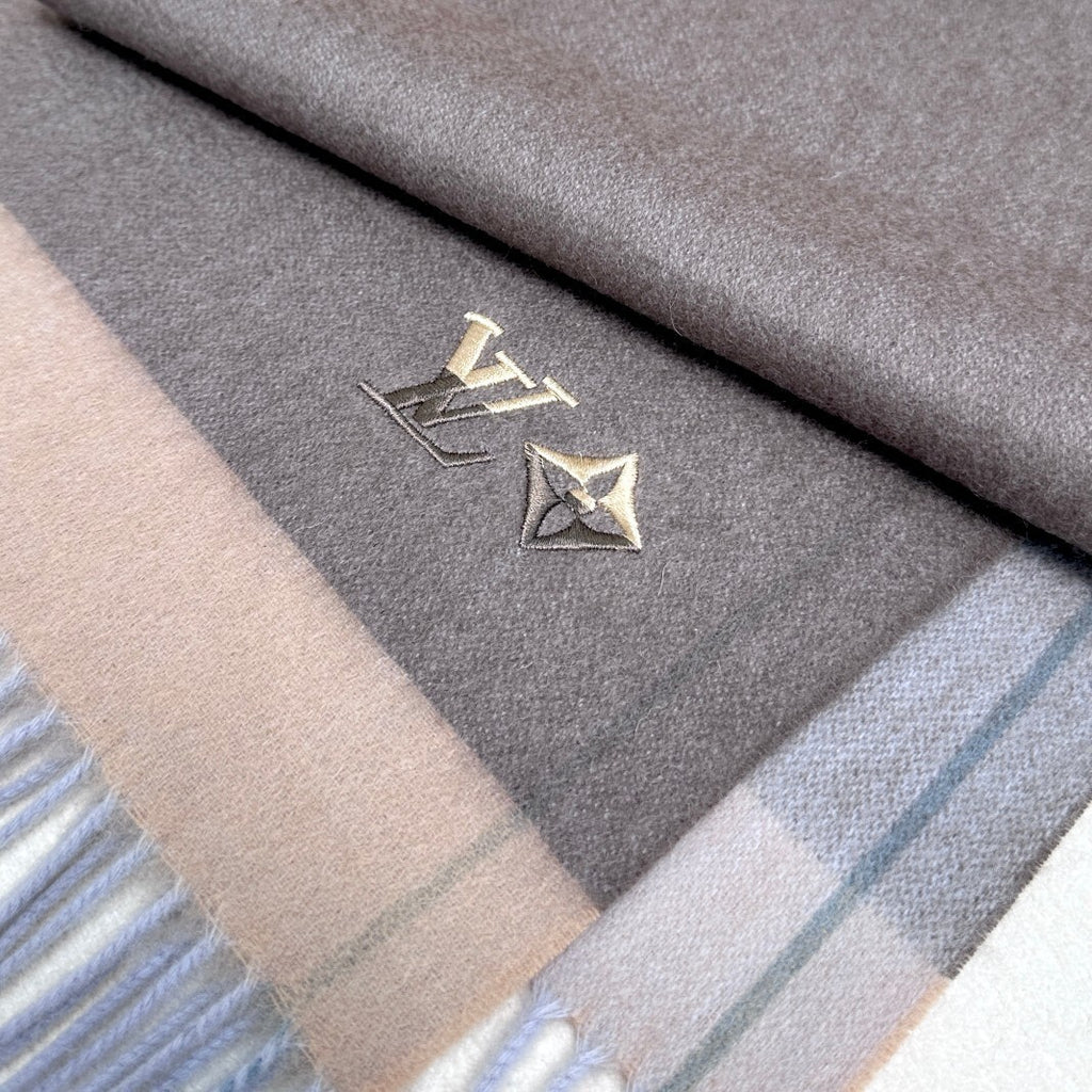 Louis Vuitton 100% Cashmere Scarf