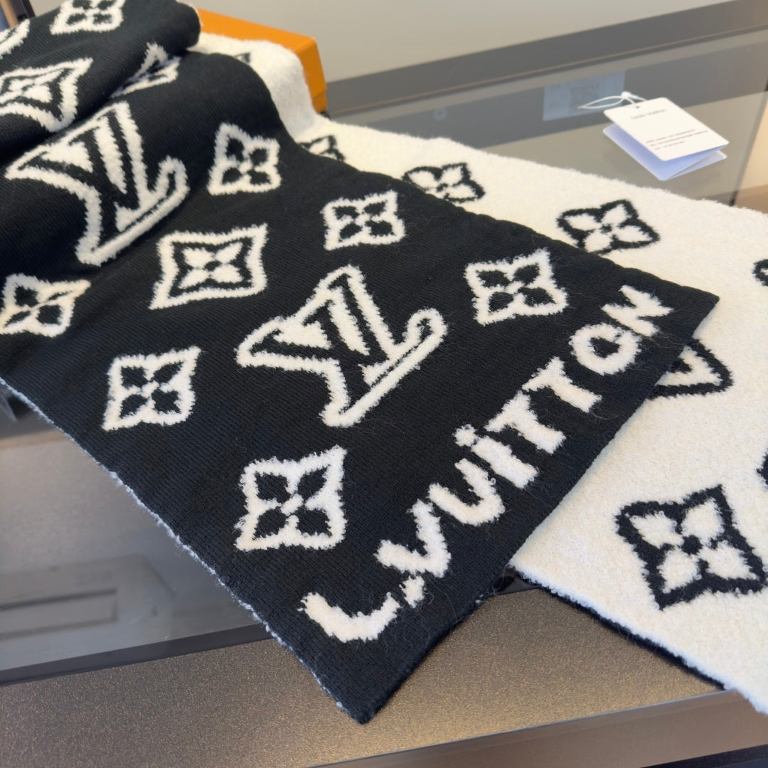 Louis Vuitton Scarf