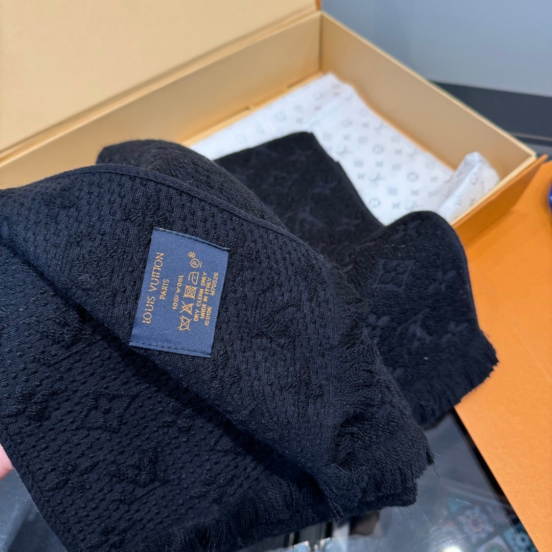 Louis Vuitton Patterned Scarf