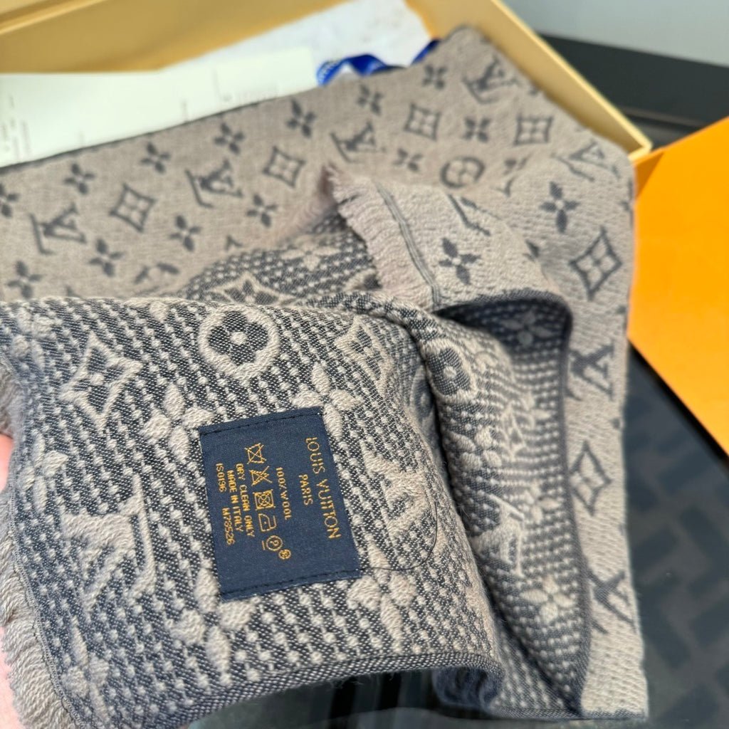 Louis Vuitton Patterned Scarf