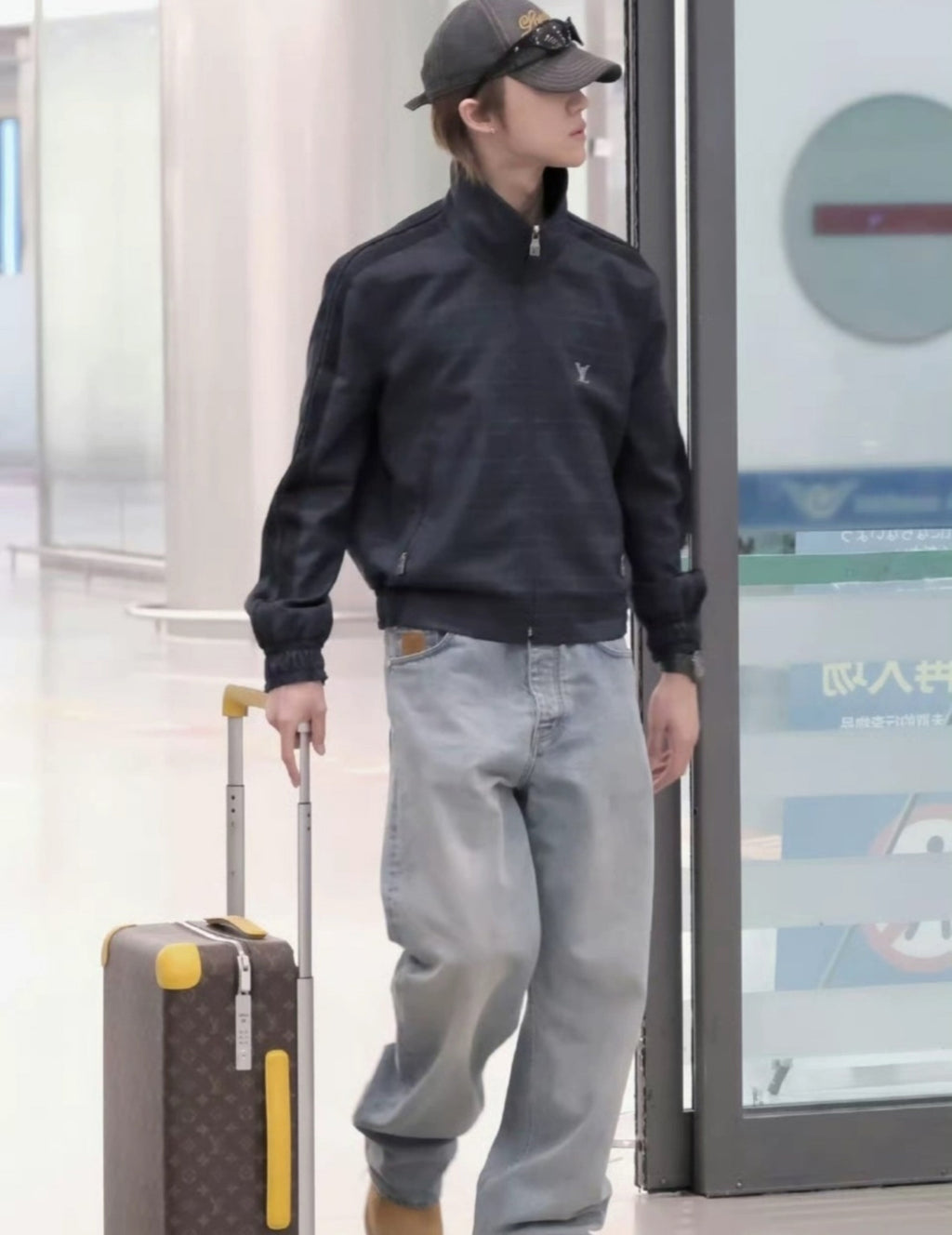 Louis Vuitton Jeans with Visible Stitching in Pockets