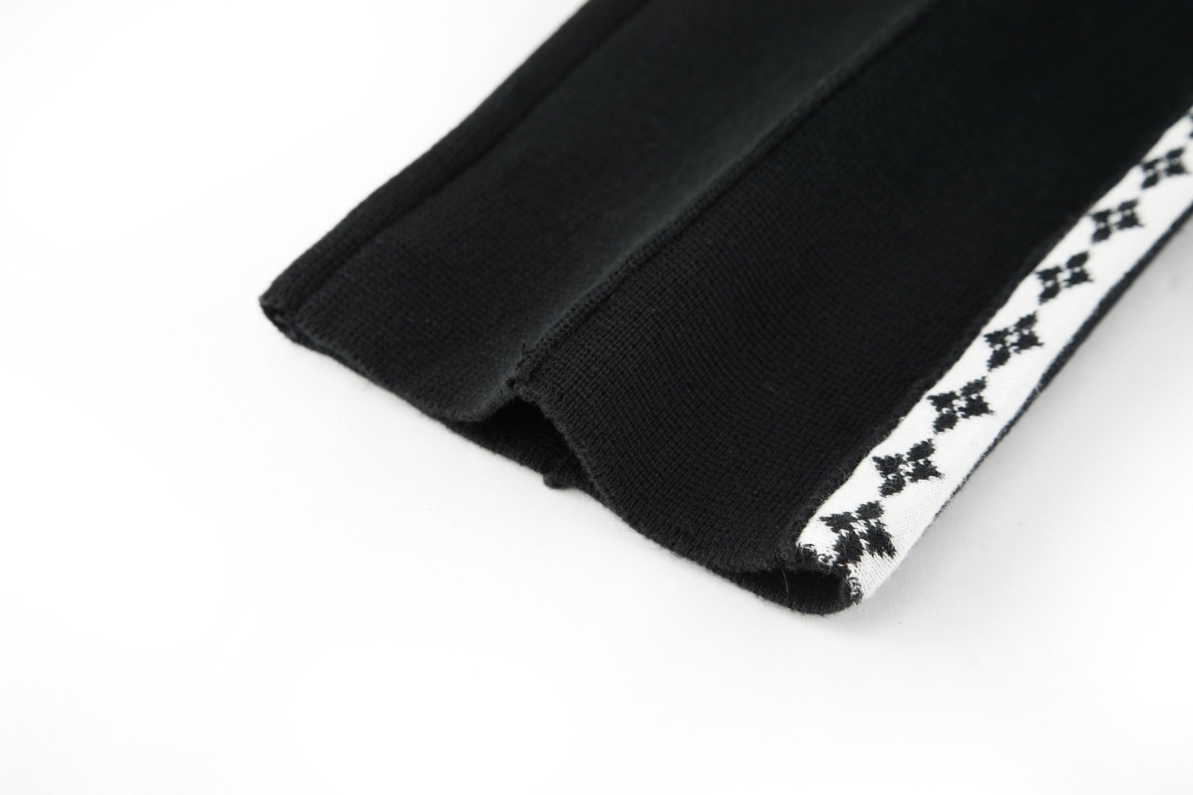 Louis Vuitton Preppy Style Knitted Embroidered Trousers