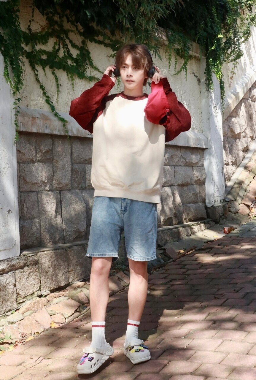 Louis Vuitton Pocket Exposed Stitching Monogram Denim Shorts