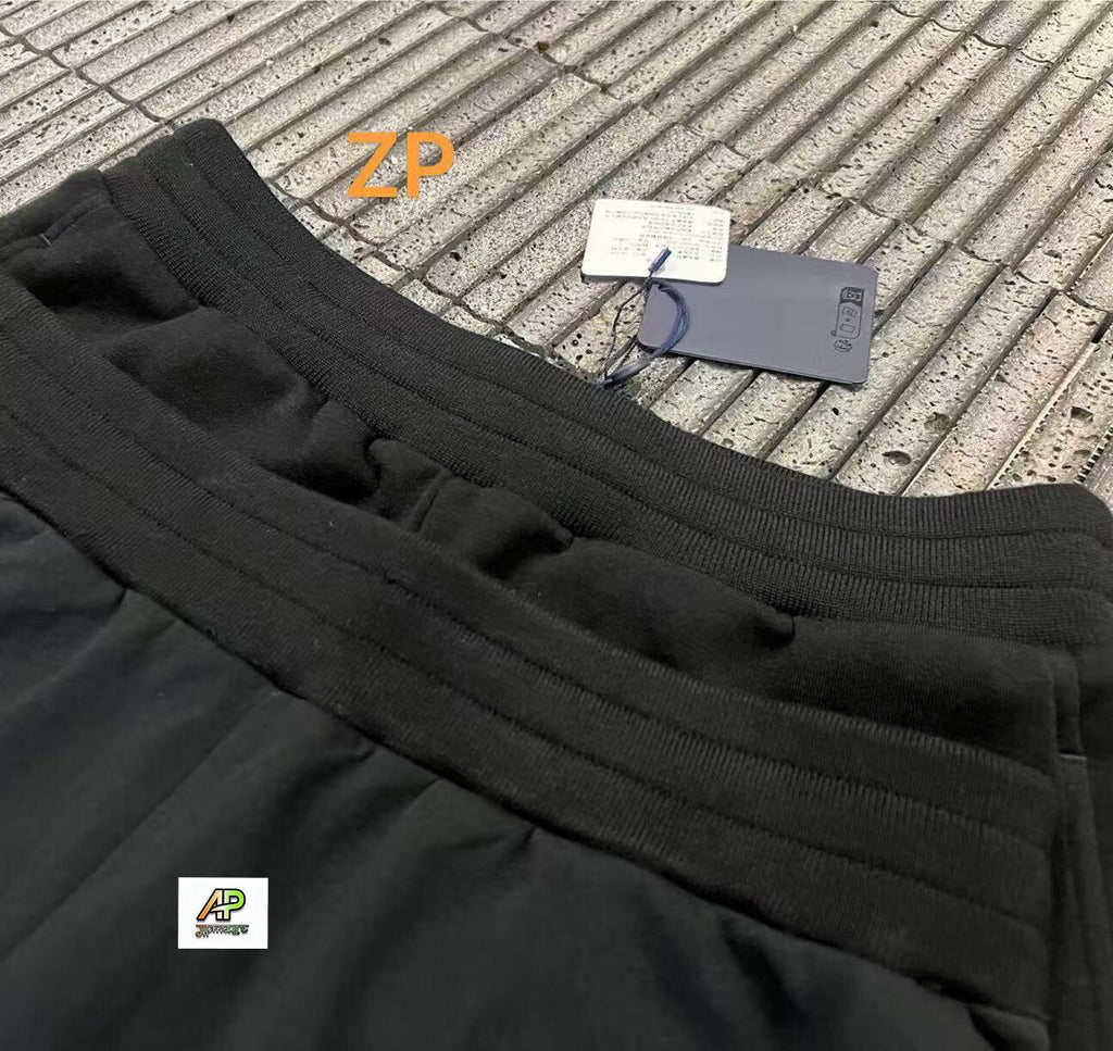 Louis Vuitton 25SS Embellished Knit Shorts