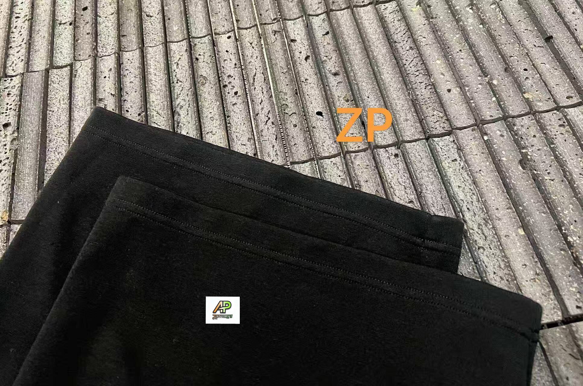 Louis Vuitton 25SS Embellished Knit Shorts