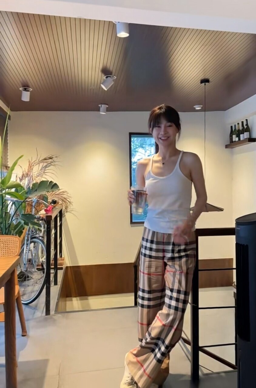 Burberry Check Cotton Trousers