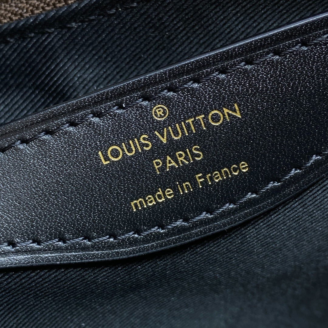 Louis Vuitton Boulogne Handbag
