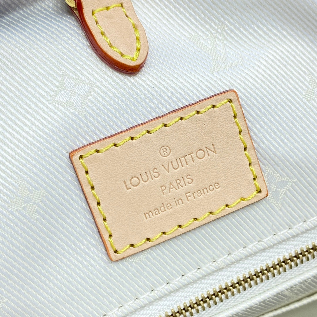 Louis Vuitton OnTheGo MM Tote Nautical Collection