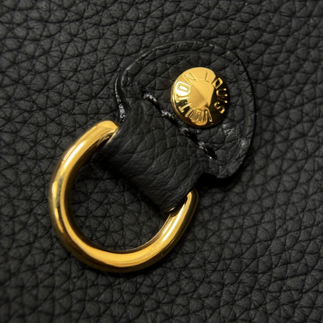 Louis Vuitton Neverfull Medium Handbag