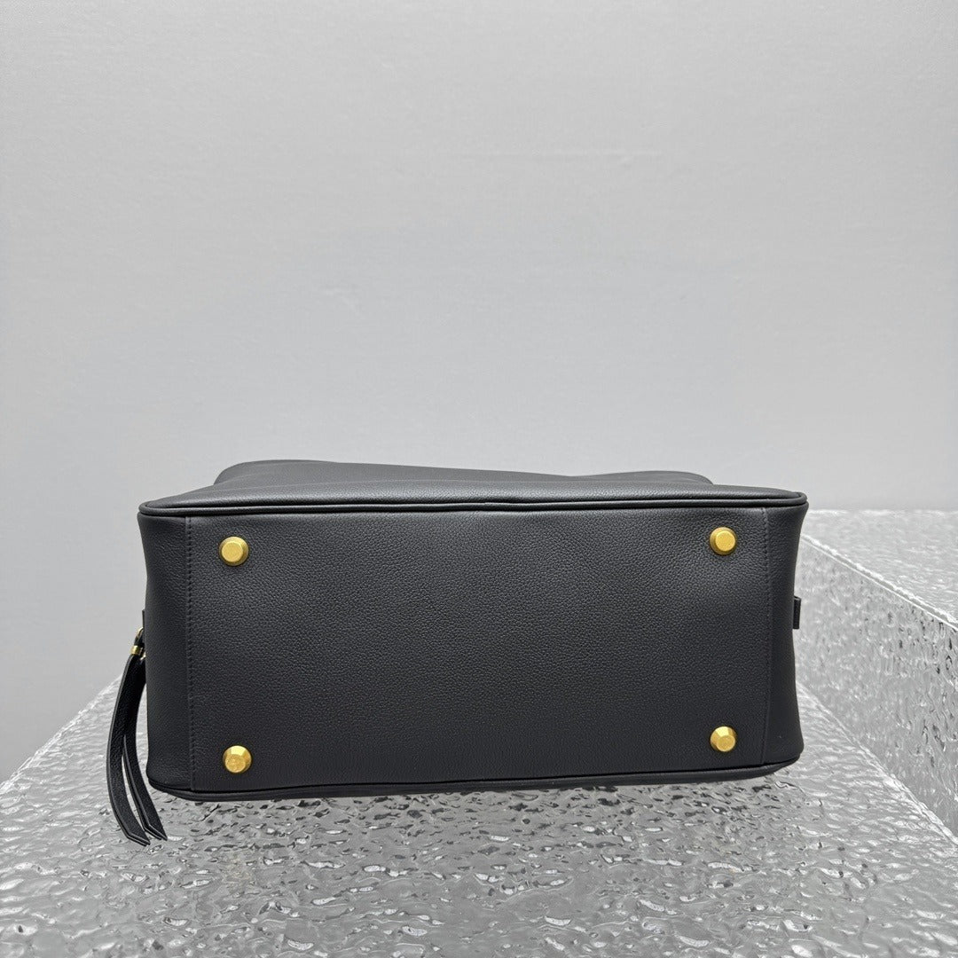 Balenciaga Carrie Bowling Bag Large