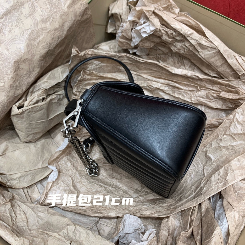 Gucci GG Marmont Geometric Bag