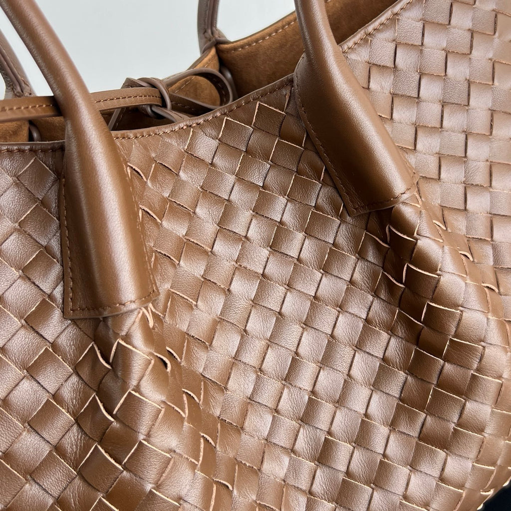 Bottega Veneta Pinacoteca Tote Bag (Medium)