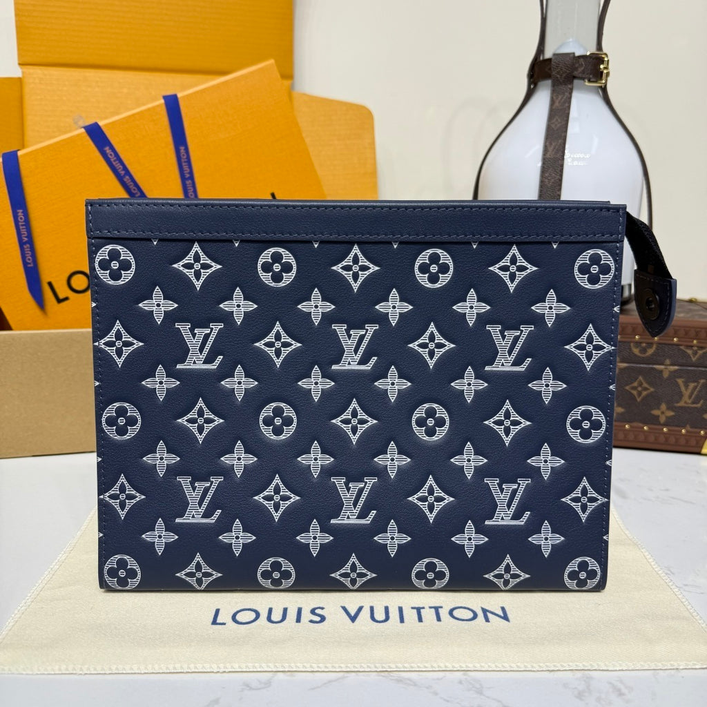 Louis Vuitton Pochette Voyage Medium