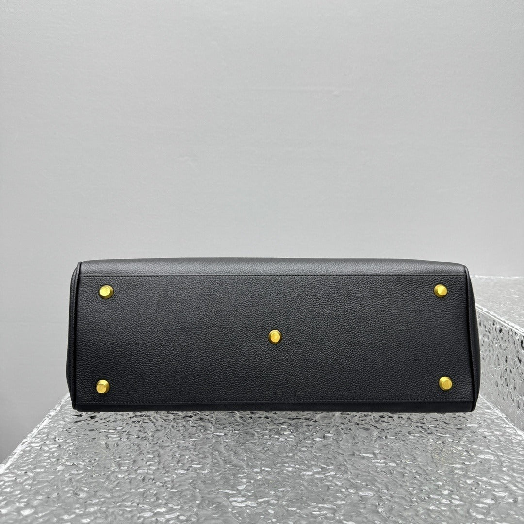 Balenciaga Carrie Carry All Handbag