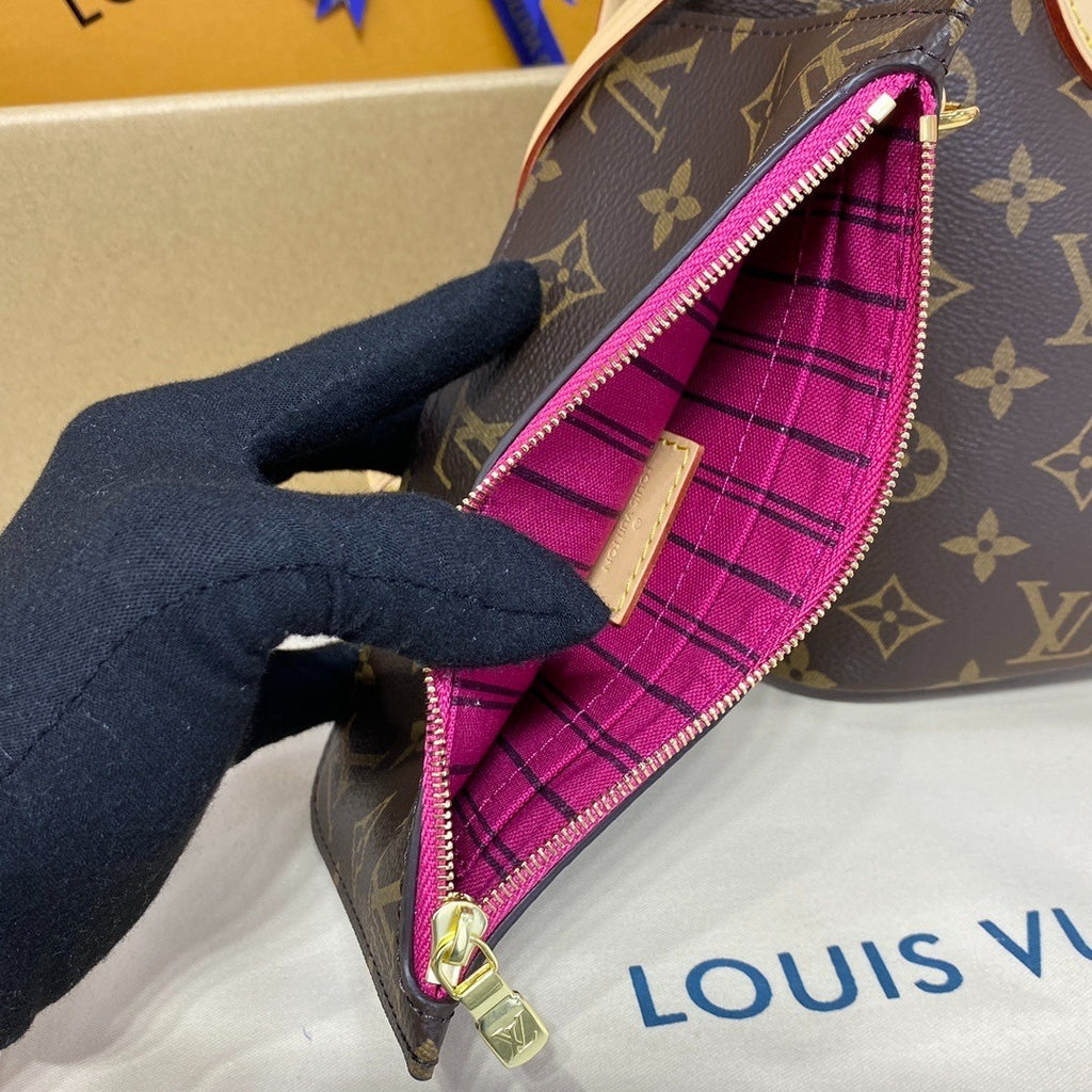 Louis Vuitton Neverfull Handbag Small
